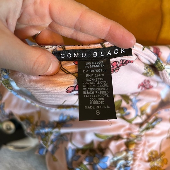 Pink Floral Ruched Top with lose sleeves and fitted torso - Picture 4 of 4